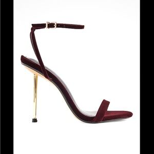 NEW Express Velvet Metal Heel High Heeled Sandals Ankle Strap Size 6